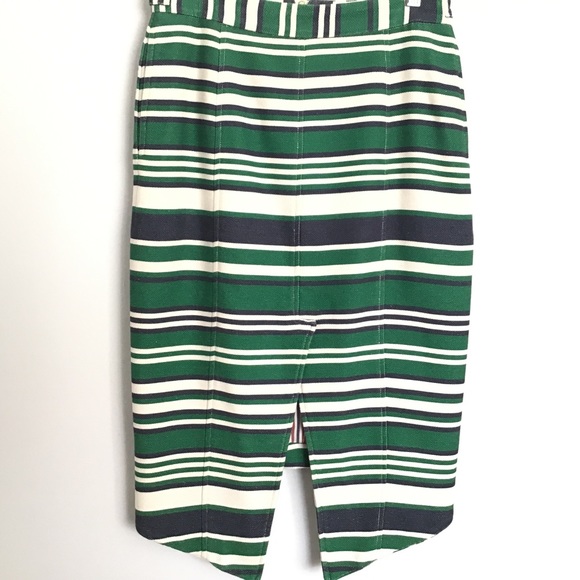 Thom Browne Angled-Hem Pique Striped Pencil Skirt - Picture 7 of 15